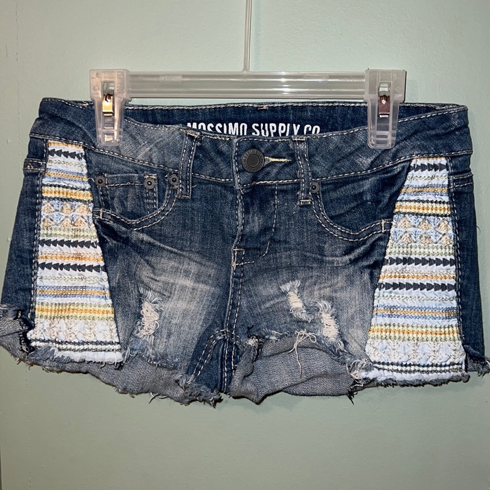 Mossimo shorty shorts with detailing